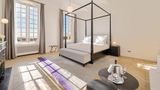 <b>Chateau de la Gaude Suite</b>. Images powered by <a href="https://www.leonardoworldwide.com/" title="Leonardo Worldwide" target="_blank">Leonardo</a>.