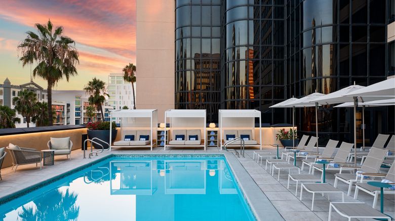 <b>Marriott Long Beach Downtown Pool</b>. Images powered by <a href="https://www.leonardoworldwide.com/" title="Leonardo Worldwide" target="_blank">Leonardo</a>.