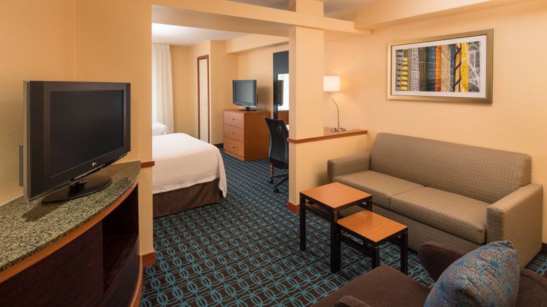 <b>Fairfield Inn & Suites Portland North Room</b>. Images powered by <a href="https://www.leonardoworldwide.com/" title="Leonardo Worldwide" target="_blank">Leonardo</a>.