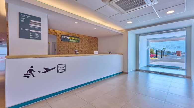 <b>City Express Junior by Marriott Lobby</b>. Images powered by <a href="https://www.leonardoworldwide.com/" title="Leonardo Worldwide" target="_blank">Leonardo</a>.