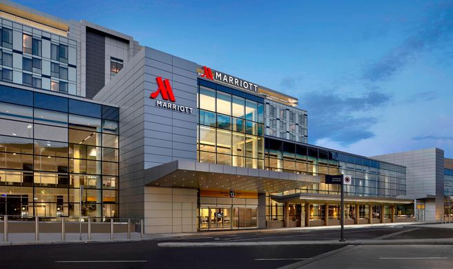 Calgary Airport Marriott In-Terminal Exterior