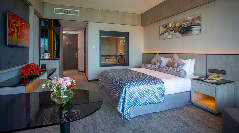 <b>The Pacific Sutera Room</b>. Images powered by <a href="https://www.leonardoworldwide.com/" title="Leonardo Worldwide" target="_blank">Leonardo</a>.