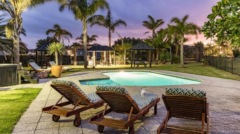 <b>Taipa Beach Resort Pool</b>. Images powered by <a href="https://www.leonardoworldwide.com/" title="Leonardo Worldwide" target="_blank">Leonardo</a>.