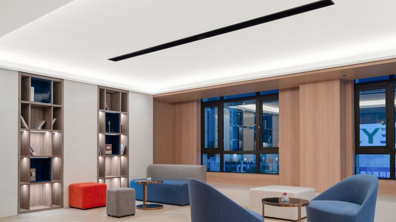 <b>Holiday Inn Express Chongqing Tongliang Exterior</b>. Images powered by <a href="https://www.leonardoworldwide.com/" title="Leonardo Worldwide" target="_blank">Leonardo</a>.