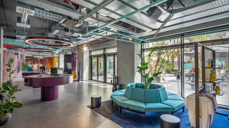<b>Social Hub Bologna Lobby</b>. Images powered by <a href="https://www.leonardoworldwide.com/" title="Leonardo Worldwide" target="_blank">Leonardo</a>.