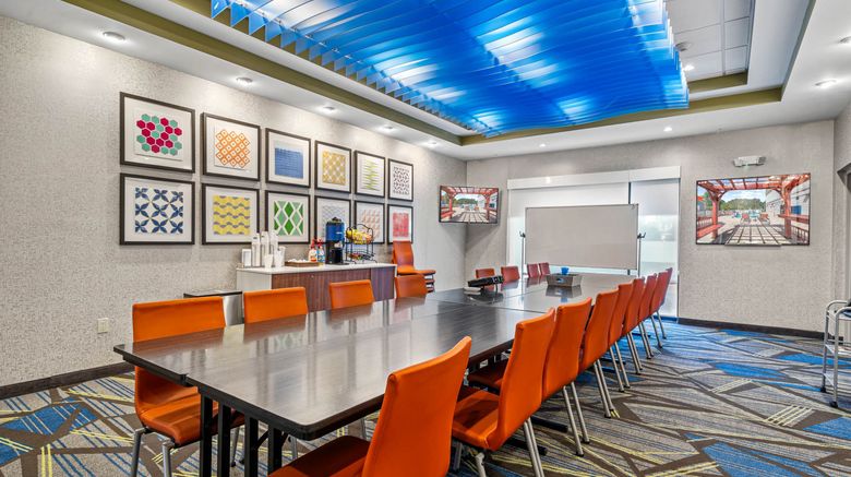 <b>Holiday Inn Express/Stes Lakeland South Meeting</b>. Images powered by <a href="https://www.leonardoworldwide.com/" title="Leonardo Worldwide" target="_blank">Leonardo</a>.