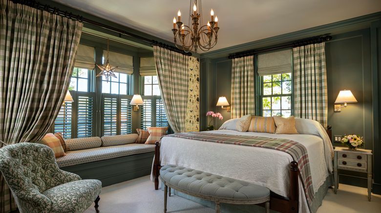 <b>The Inn at Little Washington Suite</b>. Images powered by <a href="https://www.leonardoworldwide.com/" title="Leonardo Worldwide" target="_blank">Leonardo</a>.