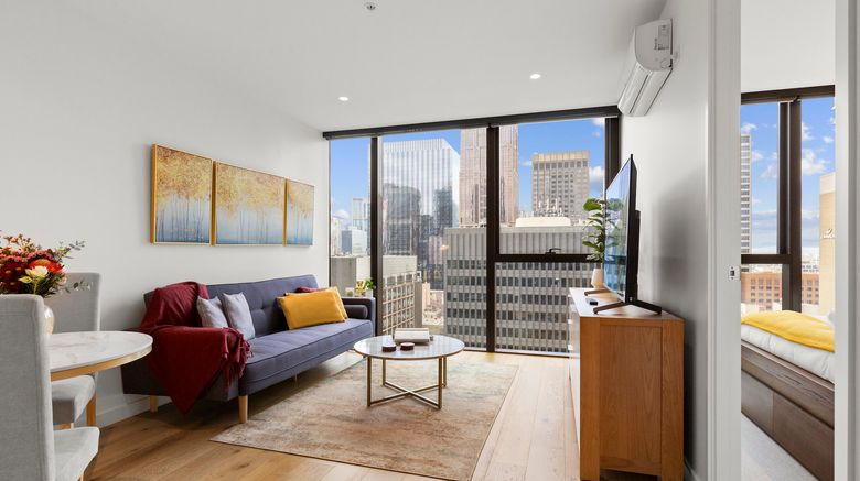 <b>Astra Apartments Melbourne CBD - Collins Room</b>. Images powered by <a href="https://www.leonardoworldwide.com/" title="Leonardo Worldwide" target="_blank">Leonardo</a>.