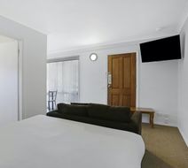 Great Ocean Road Inn Room