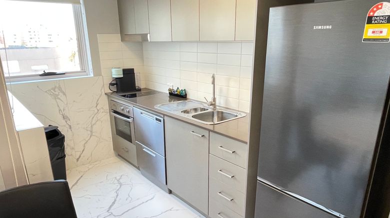 <b>Honeysuckle Executive Apartments Room</b>. Images powered by <a href="https://www.leonardoworldwide.com/" title="Leonardo Worldwide" target="_blank">Leonardo</a>.