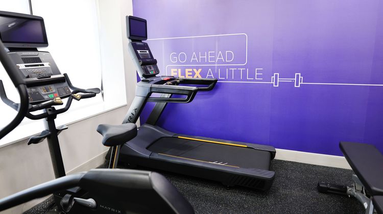 Holiday Inn Express-Detroit/Birmingham Health Club