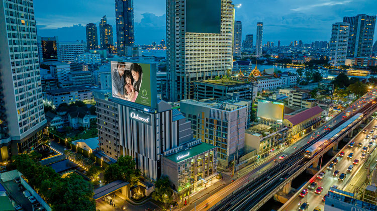 Oakwood Hotel & Residence Bangkok Exterior
