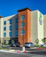 Holiday Inn Express & Suites China Lake
