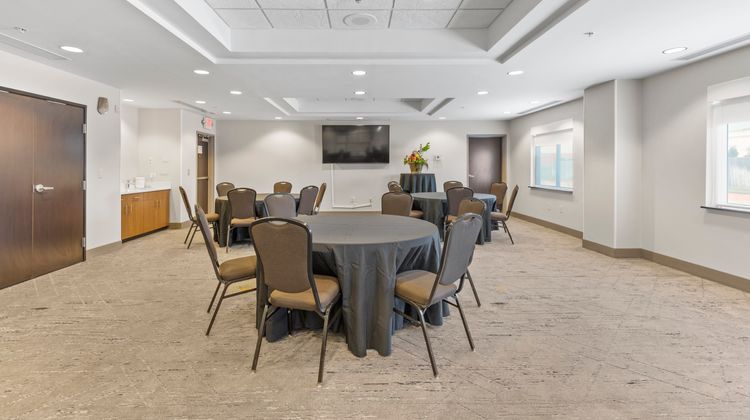 Holiday Inn Express Hotel & Suites Bixby Meeting