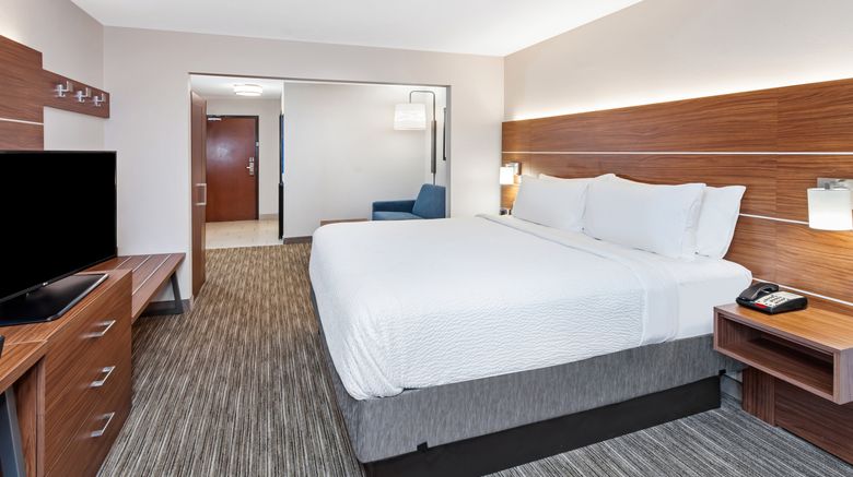 <b>Holiday Inn Express Hotel & Suites Suite</b>. Images powered by <a href="https://www.leonardoworldwide.com/" title="Leonardo Worldwide" target="_blank">Leonardo</a>.