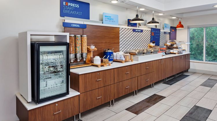 Holiday Inn Express Hotel & Suites Restaurant