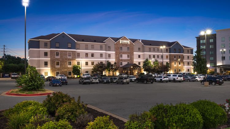 Staybridge Suites Bentonville Exterior