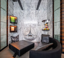Romeo Hotel Lobby