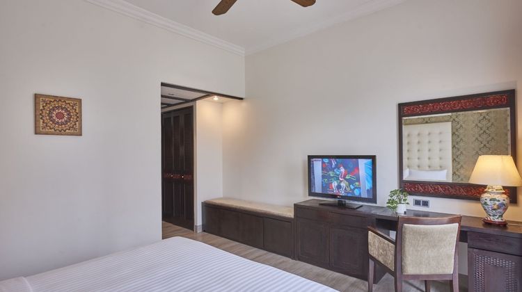 Village Hotel Albert Court Room