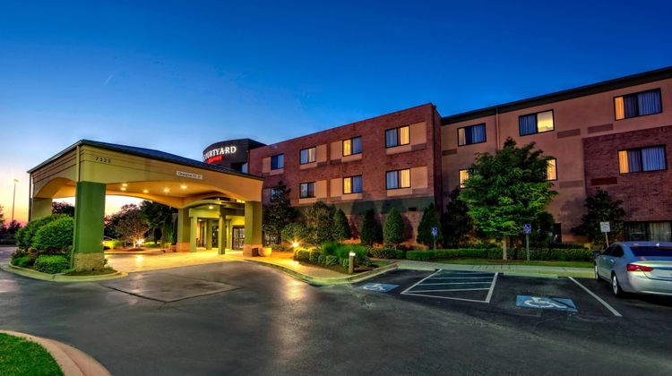 Courtyard by Marriott Memphis Southaven Exterior