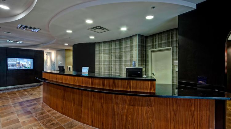 Courtyard by Marriott Memphis Southaven Lobby