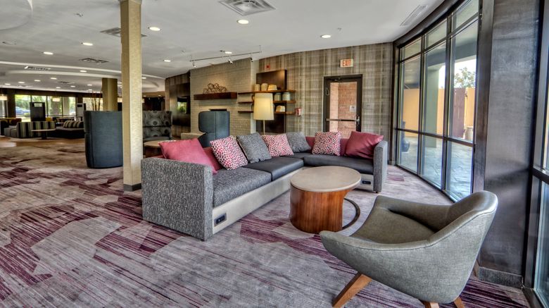 <b>Courtyard by Marriott Memphis Southaven Lobby</b>. Images powered by <a href="https://www.leonardoworldwide.com/" title="Leonardo Worldwide" target="_blank">Leonardo</a>.
