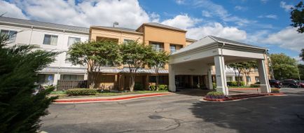 Courtyard Memphis East/Bill Morris Exterior