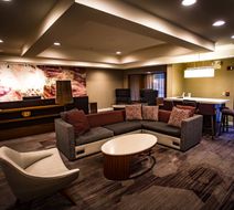 Courtyard Memphis East/Bill Morris Lobby