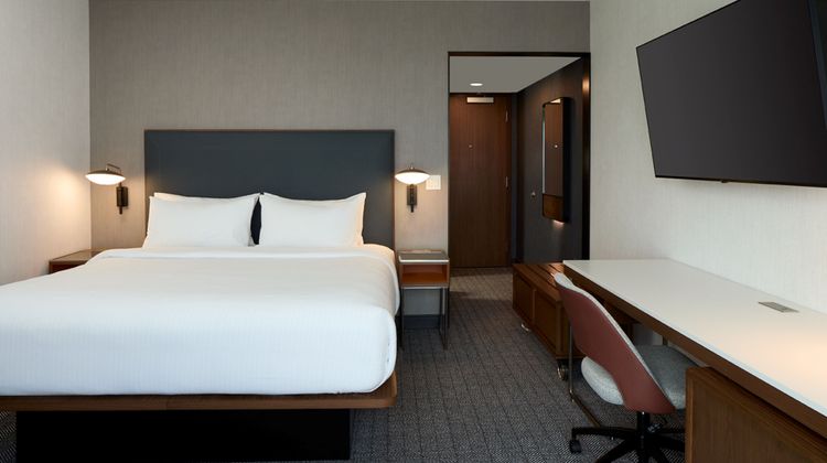 Courtyard Montreal Laval Room