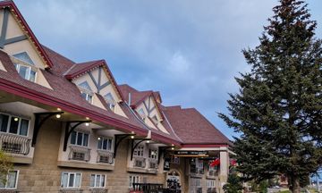 Basecamp Lodge