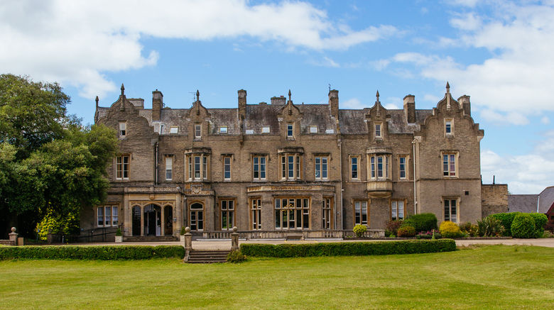<b>Shendish Manor Hotel Exterior</b>. Images powered by <a href="https://www.leonardoworldwide.com/" title="Leonardo Worldwide" target="_blank">Leonardo</a>.