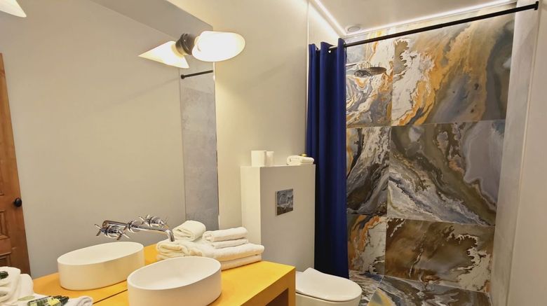 <b>Relais Monceau Room</b>. Images powered by <a href="https://www.leonardoworldwide.com/" title="Leonardo Worldwide" target="_blank">Leonardo</a>.