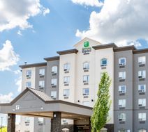 Holiday Inn Express & Sts Edmonton North Exterior