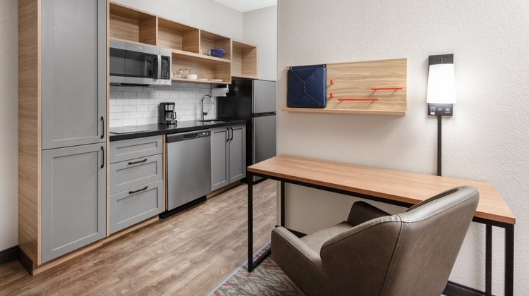 Candlewood Suites North Platte Suite