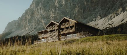 Eriro Exterior