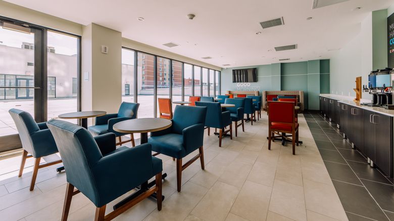 <b>Holiday Inn Exp Long Island City Restaurant</b>. Images powered by <a href="https://www.leonardoworldwide.com/" title="Leonardo Worldwide" target="_blank">Leonardo</a>.
