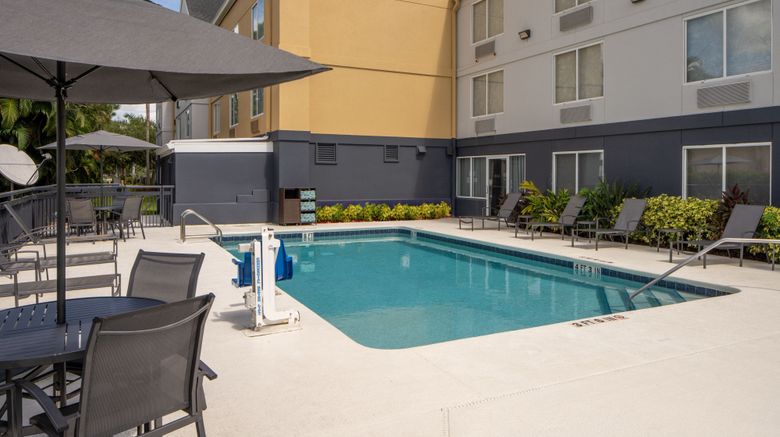 <b>Fairfield Inn/Stes Fort Myers Cape Coral Pool</b>. Images powered by <a href="https://www.leonardoworldwide.com/" title="Leonardo Worldwide" target="_blank">Leonardo</a>.