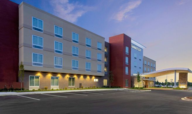 Fairfield Inn & Suites Memphis Exterior