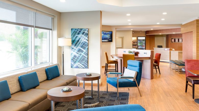 <b>TownePlace Suites Memphis Southaven Lobby</b>. Images powered by <a href="https://www.leonardoworldwide.com/" title="Leonardo Worldwide" target="_blank">Leonardo</a>.