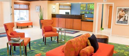 Fairfield Inn & Suites Memphis East Lobby