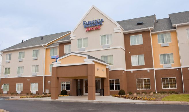 Fairfield Inn & Suites Memphis East Exterior