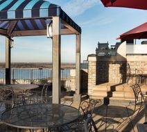 Residence Inn Memphis Downtown Exterior