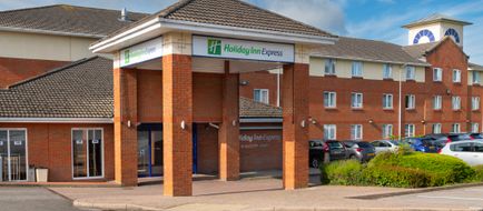 Holiday Inn Express Gloucester South Exterior