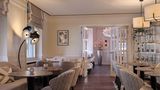 Alden Splugenschloss-Leonardo Ltd. Ed. Restaurant