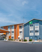 Holiday Inn Express Tuscola