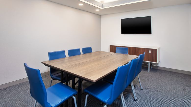 <b>Holiday Inn Express Tuscola Meeting</b>. Images powered by <a href="https://www.leonardoworldwide.com/" title="Leonardo Worldwide" target="_blank">Leonardo</a>.