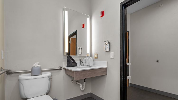 Holiday Inn Express Crockett Room