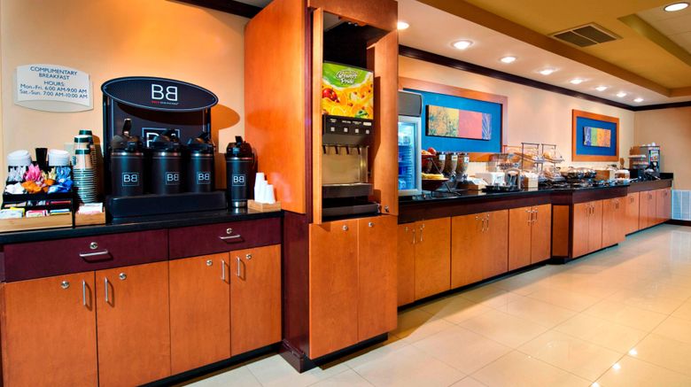 <b>Fairfield Inn & Suites Charleston Arpt Restaurant</b>. Images powered by <a href="https://www.leonardoworldwide.com/" title="Leonardo Worldwide" target="_blank">Leonardo</a>.