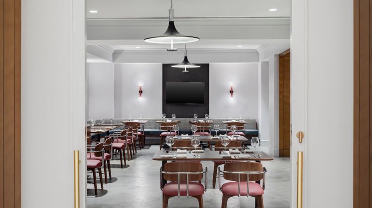 Le Meridien Washington D.C., The Madison Restaurant