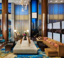 Teaneck Marriott at Glenpointe Lobby